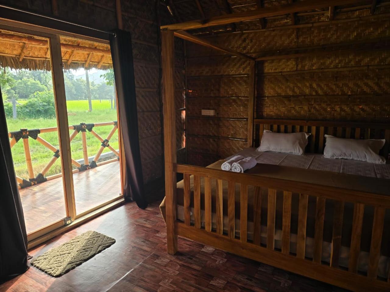 Golden Chariot Resort Хампи Екстериор снимка